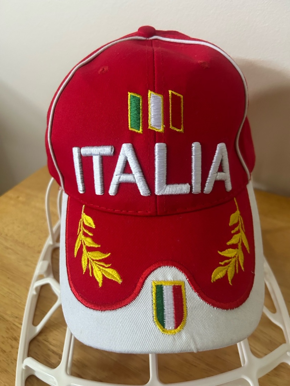 Italia Italy Flag
Embroidered Logo Adjustable
Baseball Hat Cap Red New